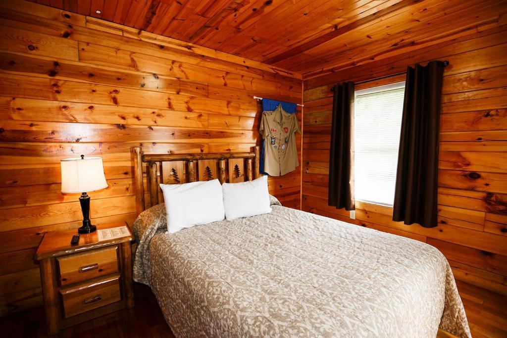 The Cabins At Pine Haven - Beckley Beaver Bagian luar foto