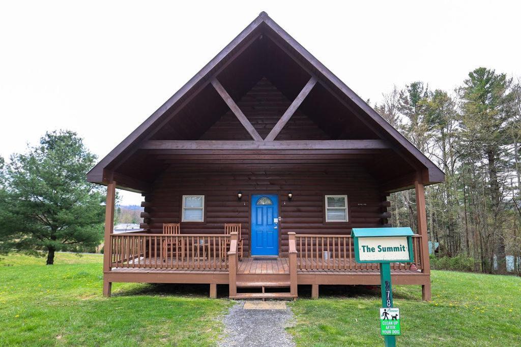 The Cabins At Pine Haven - Beckley Beaver Bagian luar foto